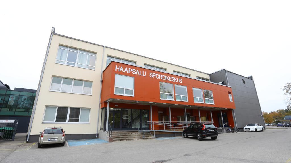Sports Centre Haapsalu Vandrarhem Exteriör bild